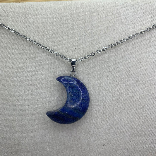 Necklace pendant - lapis | moon shape